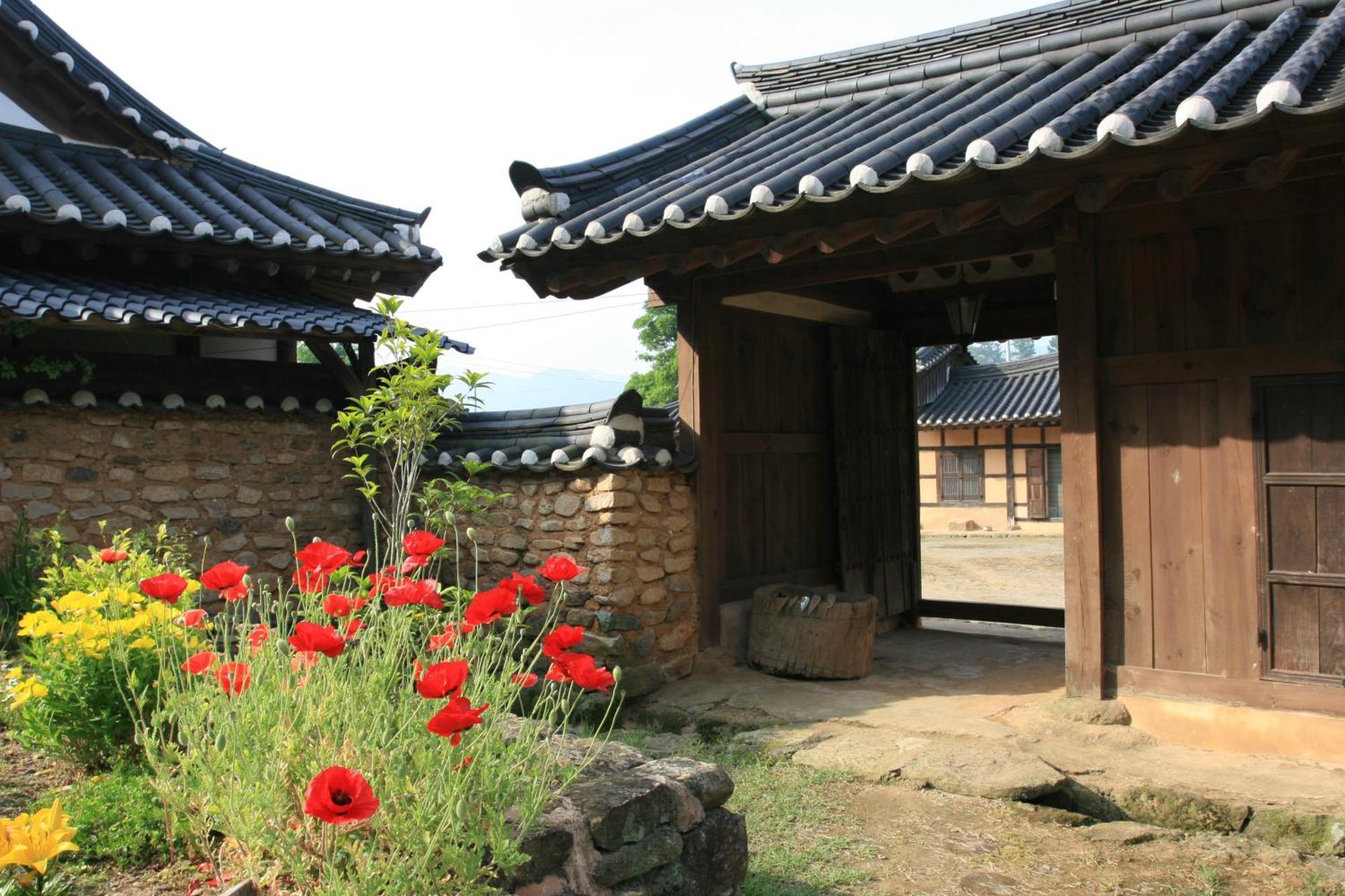 Jinrae Lee'S Traditional House Boseong Exterior foto